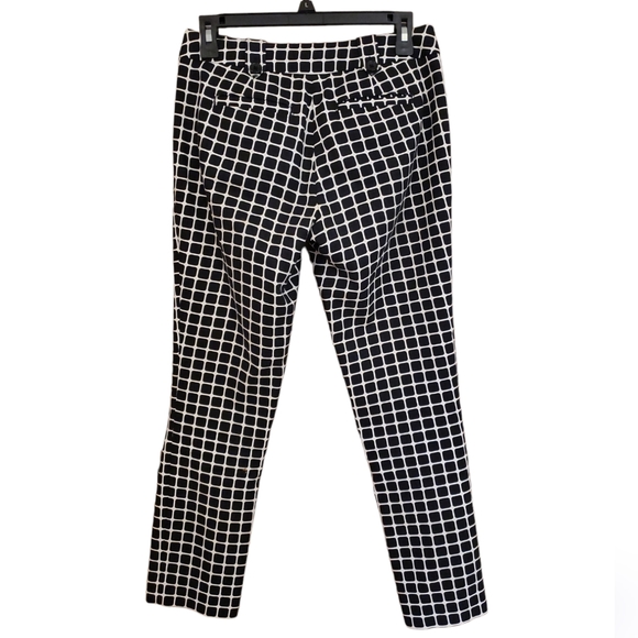 Banana Republic Women's Size 0 Martin Fit Black and White Checkered Trousers - Picture 3 of 8